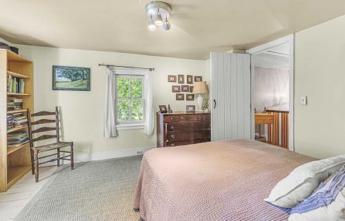 21 Chestnut St, Rhinebeck NY  12572-1516 exterior