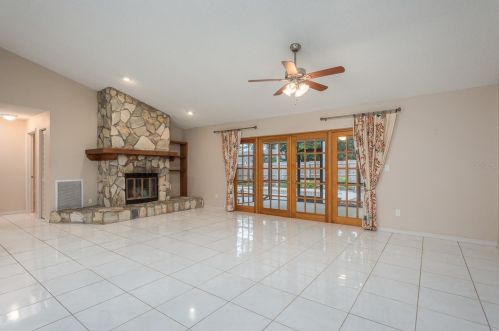 5012 Lake Valencia Blvd, Palm Harbor, FL 34684-4009