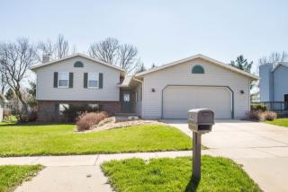 1401 Kriedeman Dr, Stoughton, WI 53589-4915