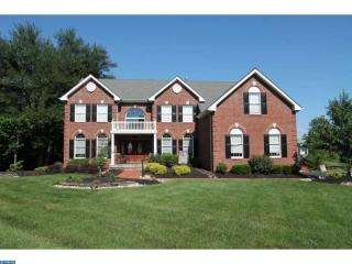 38 Spruce Dr, Southampton, PA 18966-5338