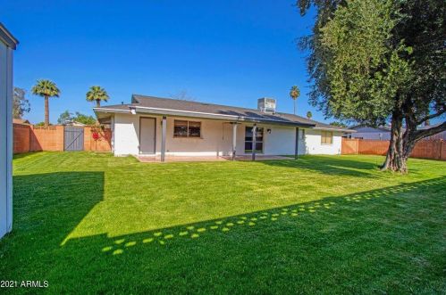 11215 37 Ave, Phoenix AZ 85029-3108 exterior