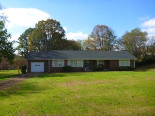 203 Hardin Dr, Columbia, TN 38401-2028