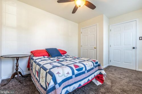 101 Stoneridge Pl, Bear DE  19701-1952 exterior