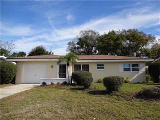 818 20th St, Largo, FL 33770-4308