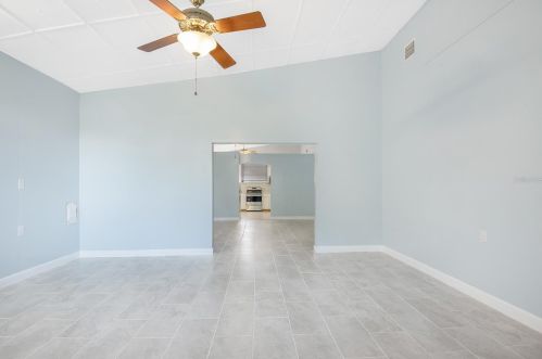 18310 Belvedere Rd, Orlando FL  32820-2319 exterior