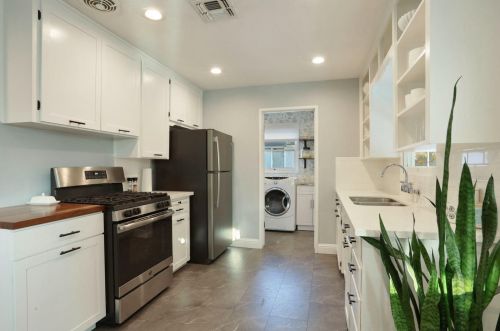 612 Catalina Way, Modesto CA  95350-4213 exterior
