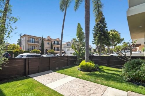 211 Francisca Ave, Redondo Beach, CA 90277-3322