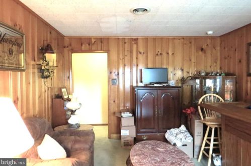 238 Moul Ave, Hanover PA  17331-2035 exterior