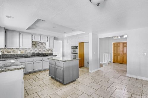 2989 Hillside Dr, West Covina CA  91791-3457 exterior