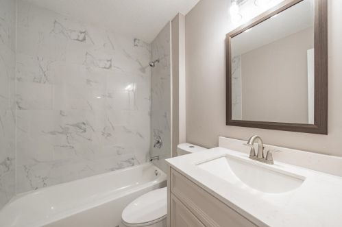 19 43rd Ct, Vero Beach, FL 32968-2373