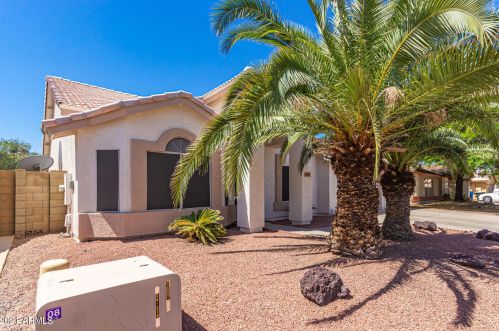 4219 Misty Willow Ln, Glendale, AZ 85310-5551