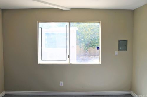 327 Erwin St, Rialto CA  92376-6018 exterior