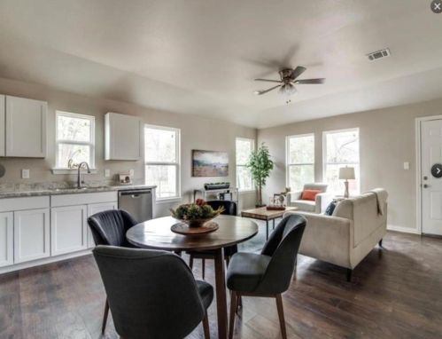 636 Upton Ave, Fort Worth TX  76103-3733 exterior