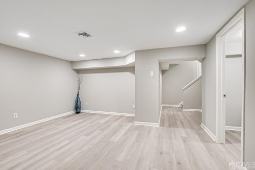 502 Park Pl, Springfield NJ  07081-3504 exterior