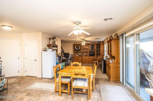 950 Kelsi Ave, San Tan Valley AZ  85140-4141 exterior