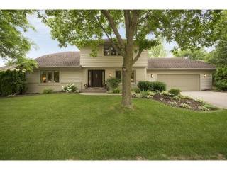 9266 Hyland Creek Rd, Minneapolis, MN 55437-1944