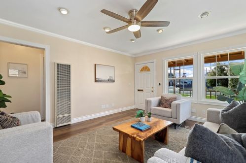 5101 133rd St, Hawthorne CA  90250-5054 exterior