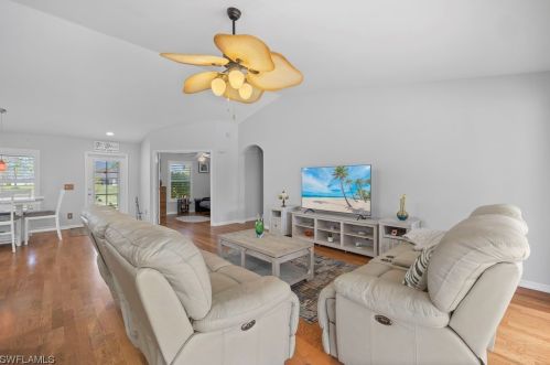 2903 20th Ave, Cape Coral FL  33904-4075 exterior