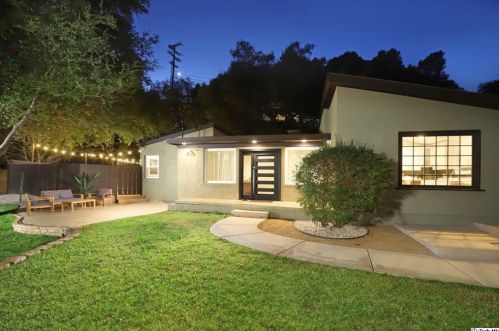 2404 Gardner Pl, Glendale, CA 91206-0030
