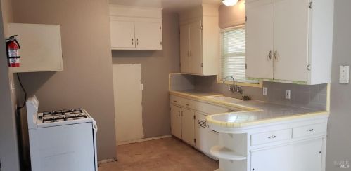 1202 Matanzas Way, Santa Rosa CA  95405-6911 exterior