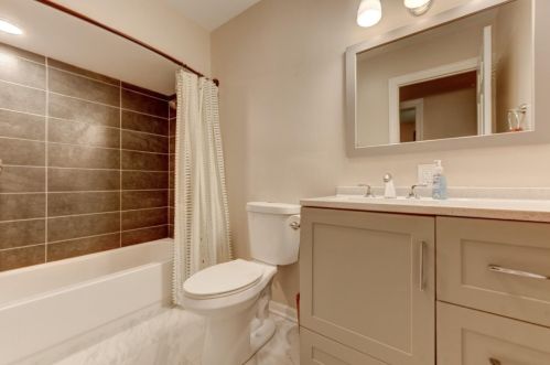 96 Division Rd, Valpo IN  46383-8014 exterior