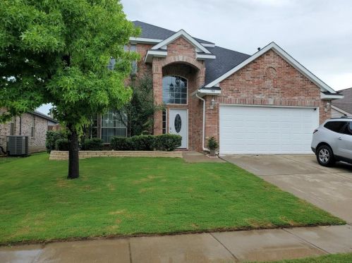 748 Bridle Trl, Fort Worth, TX 76179-0918