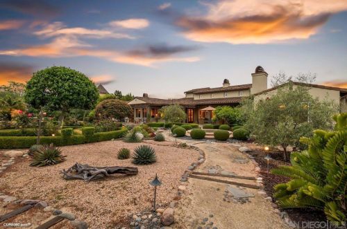 14203 Caminito Vistana, San Diego CA 92130-3724 exterior