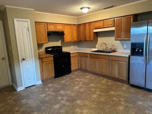 4076 Lana Dr, Lakeland FL 33813-3990 exterior