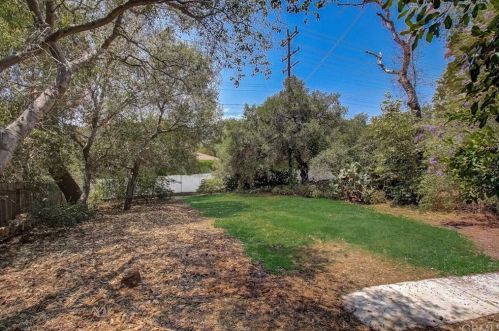 1905 Verdugo Rd, Glendale CA  91208-2605 exterior