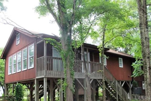 127 Peachtree St, Jarvisburg, NC 27947-9505