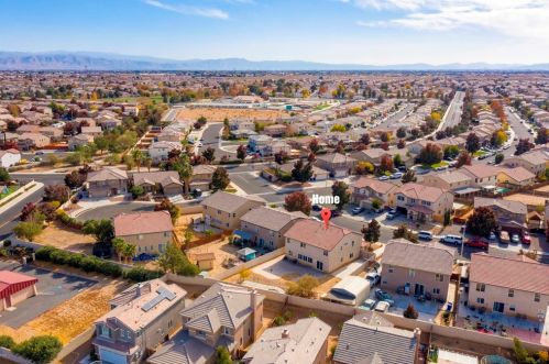 13870 Colorado Ln, Victorville, CA 92394-7455