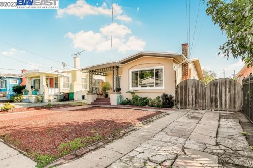 2708 Humboldt Ave, Oakland CA  94602-3635 exterior