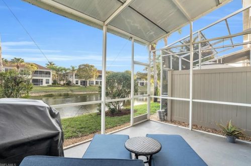 1204 Oxford Ln, Naples, FL 34105-4818