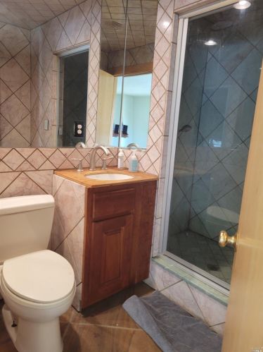 21801 Eastside Rd, Willits CA  95490-5700 exterior