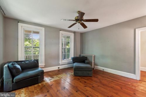 127 Bellevue Ave, Langhorne PA 19047-5264 exterior