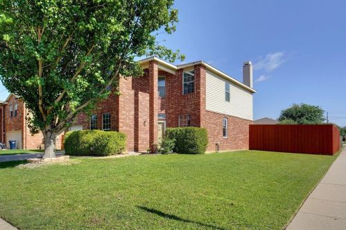 1709 White Dove Ln, Denton, TX 76210-0835