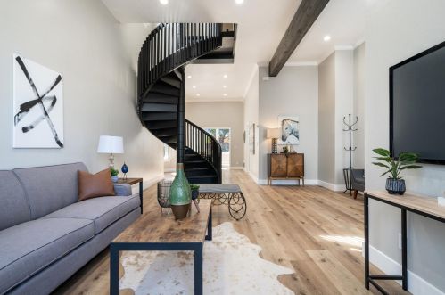 1433 Adeline St, Oakland CA  94607-2800 exterior