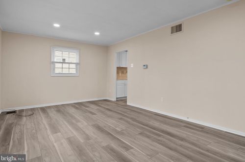 945 Willopenn Dr, Southampton PA  18966-3422 exterior