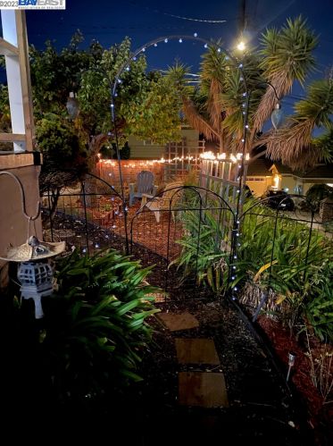 1320 Sandelin Ct, San Leandro CA  94577-3950 exterior