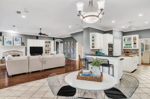 907 Lahinch Cir, Richardson, TX 75081-5140
