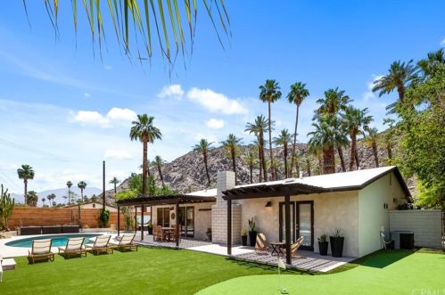 46500 Cameo Palms Dr, La Quinta CA  92253-2016 exterior