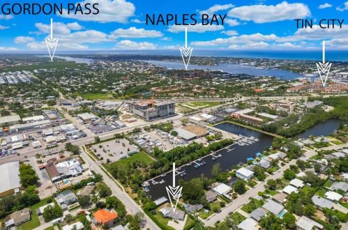 2180 Harbor Ln, Naples, FL 34104-4218