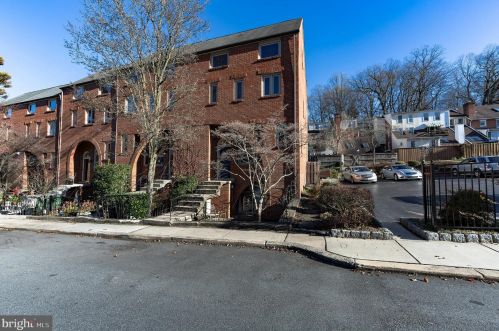 50 Rockford Rd, Wilmington, DE 19806-1004