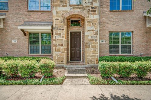 644 Greenville Ave, Richardson TX  75081-4111 exterior