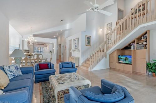 3574 Midas Pl, Naples FL  34105-5615 exterior