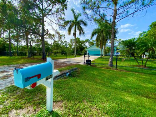 16665 86th St, Town Of Loxahatchee Groves, FL 33470-1721