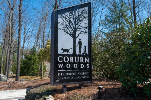 111 Coburn Ave, Nashua NH  03063-2807 exterior