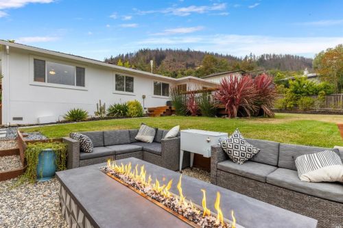 5972 San Aleso Ct, Santa Rosa CA  95409-3937 exterior