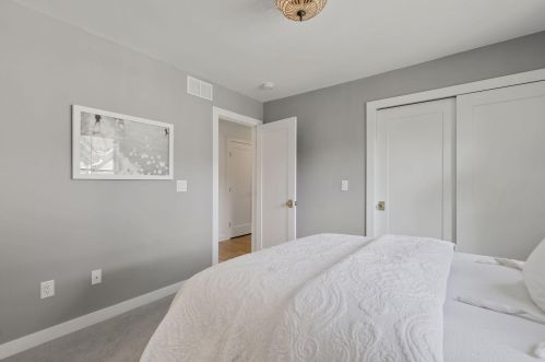 3917 Washburn Ave, Minneapolis MN 55410-1130 exterior