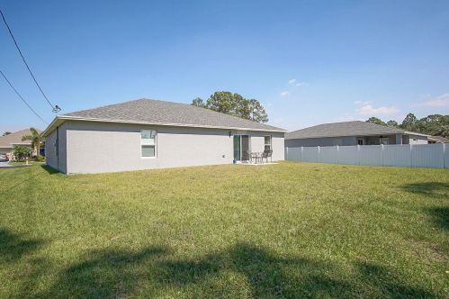 1292 Herald Rd, Fort Pierce, FL 34953-4239